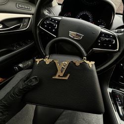 Louis Vuitton Capucines BB