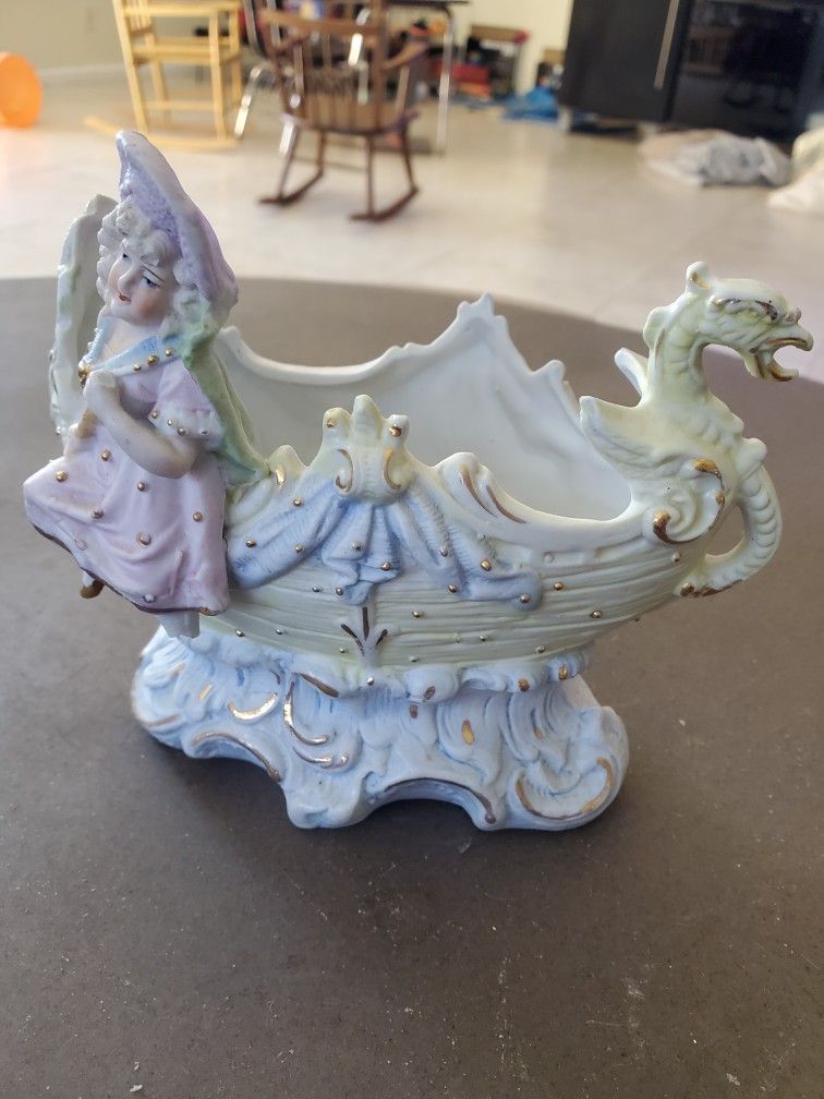 Pastel French Bisque Decor
