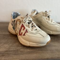 Gucci Shoes Size 8