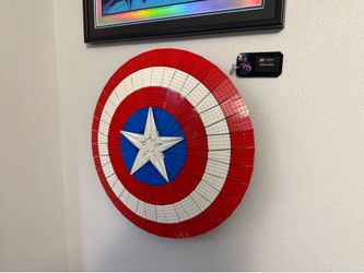 LEGO Captain America Shield + Wall Mount