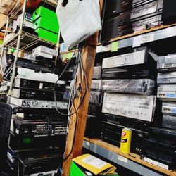 Electronics For Sale Vcr Receiver Amp Speakers CD Changer CD Player 