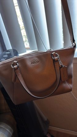 Coach  crossbody
