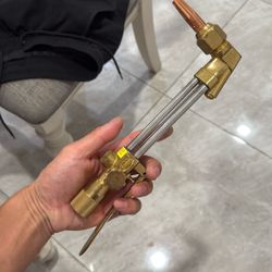cutting gun