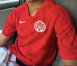Kids XL Authentic Canada Soccer Jersey Kit $75