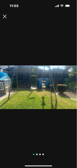 Outdoor swingset