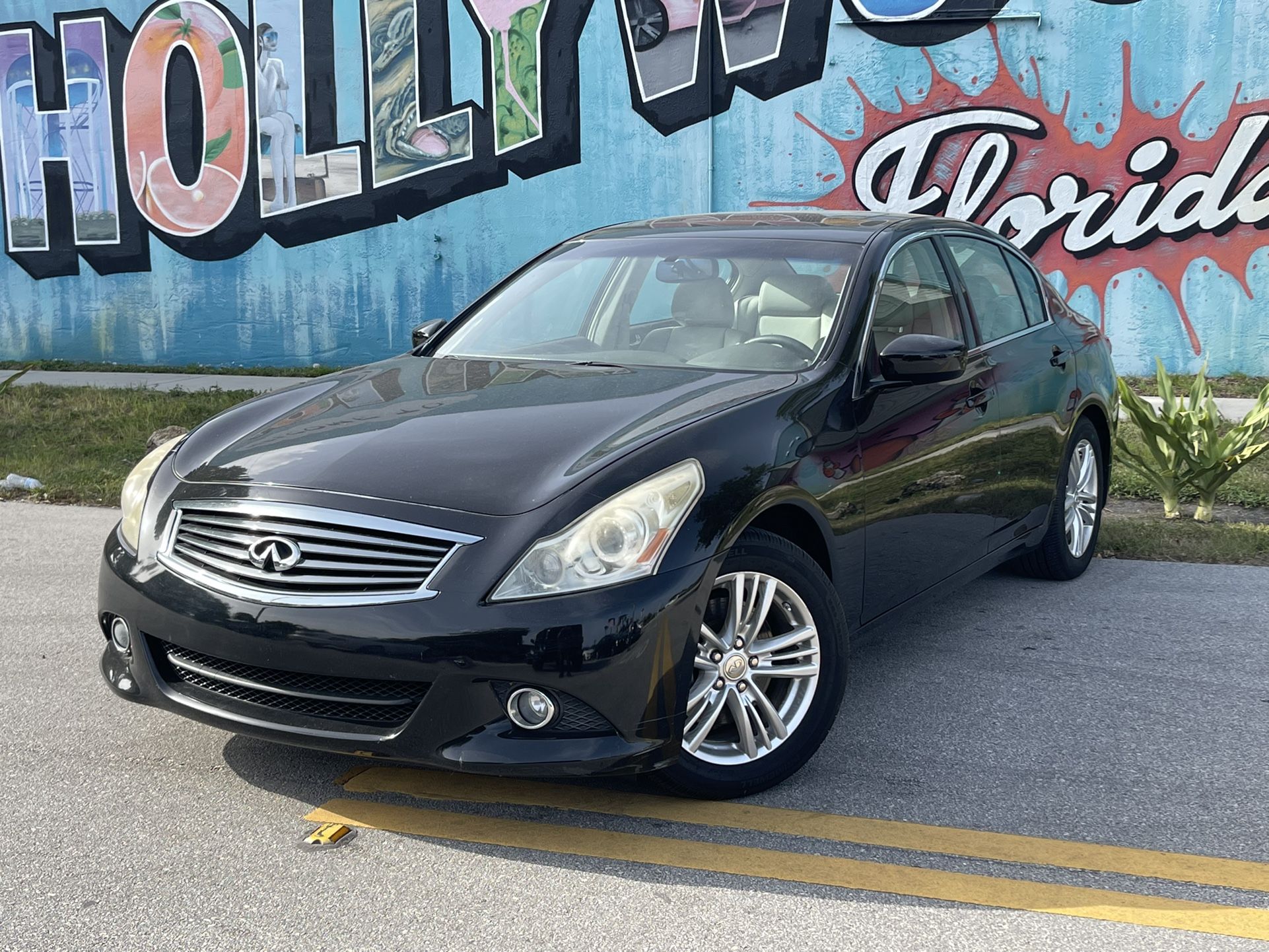 2011 Infiniti G25