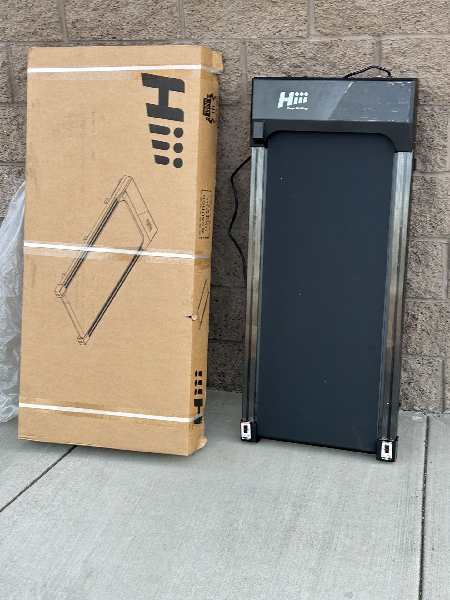 Brand new running/walking electric treadmill for $90