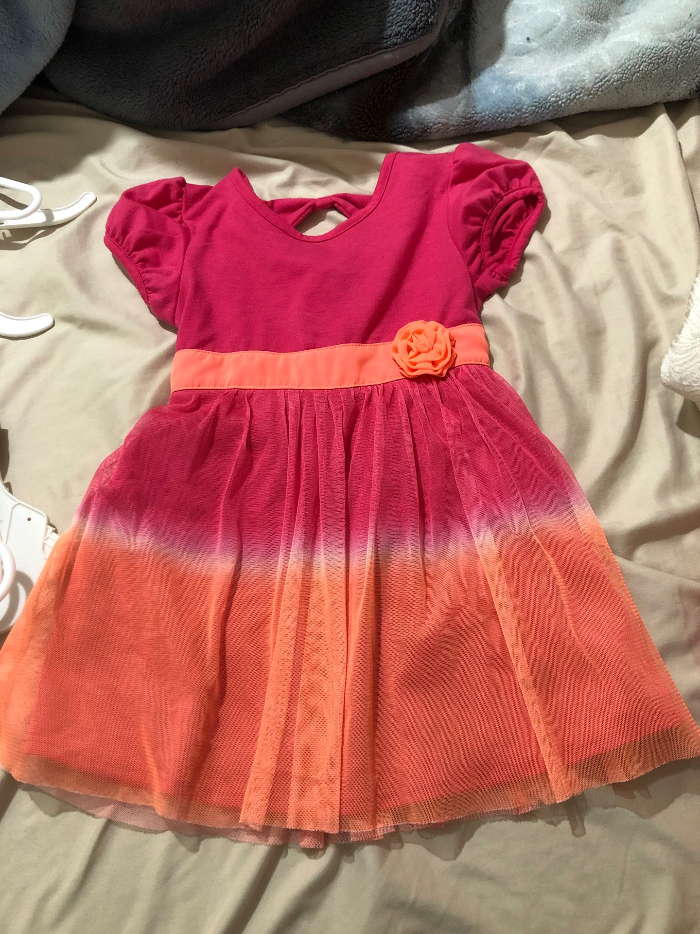 Girl dress size 3
