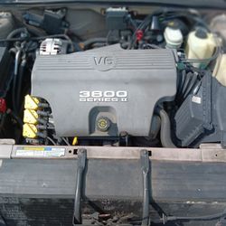 3800 motor V6. 165721 Miles. and transmission