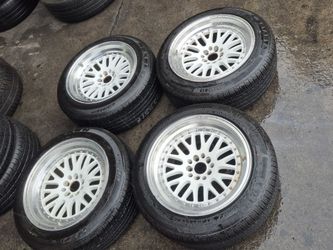 JUEGO DE 4 RINES 17” + LLANTAS Toyota Camry Or corolla nissan
