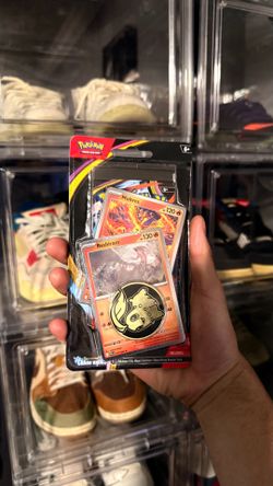 Pokemon Chaos Rising Single Blister Pack Reshiram / Moltres
