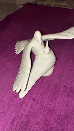 Vintage Porcelain Love Doves