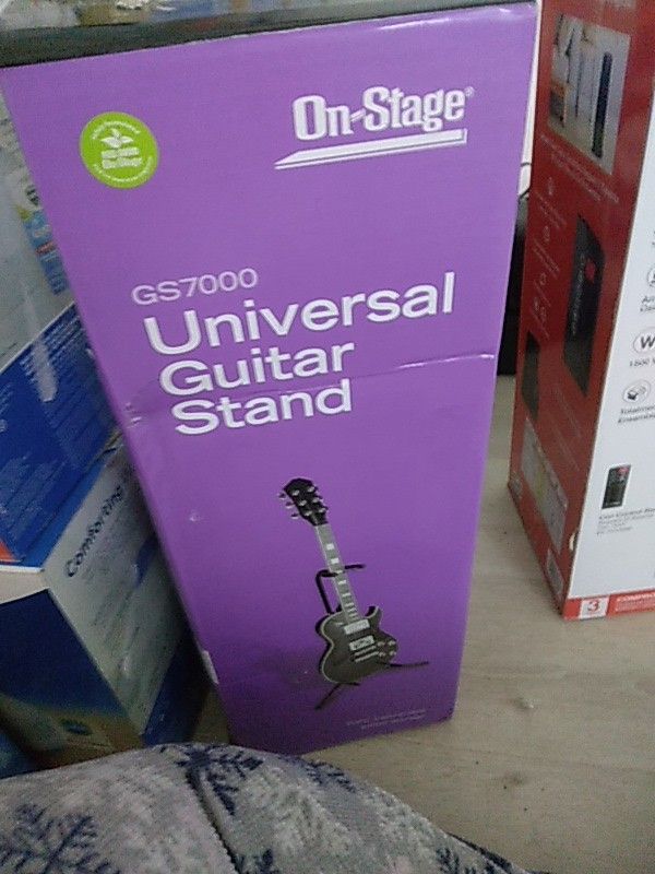 Universal Guitar Stand