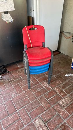 Children’s lifetime warranty chairs six