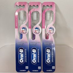 Oral B Toothbrush Bundle