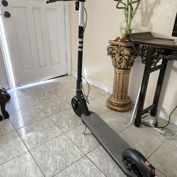 OKAI Neon Lite ES10 Electric Kick Scooter