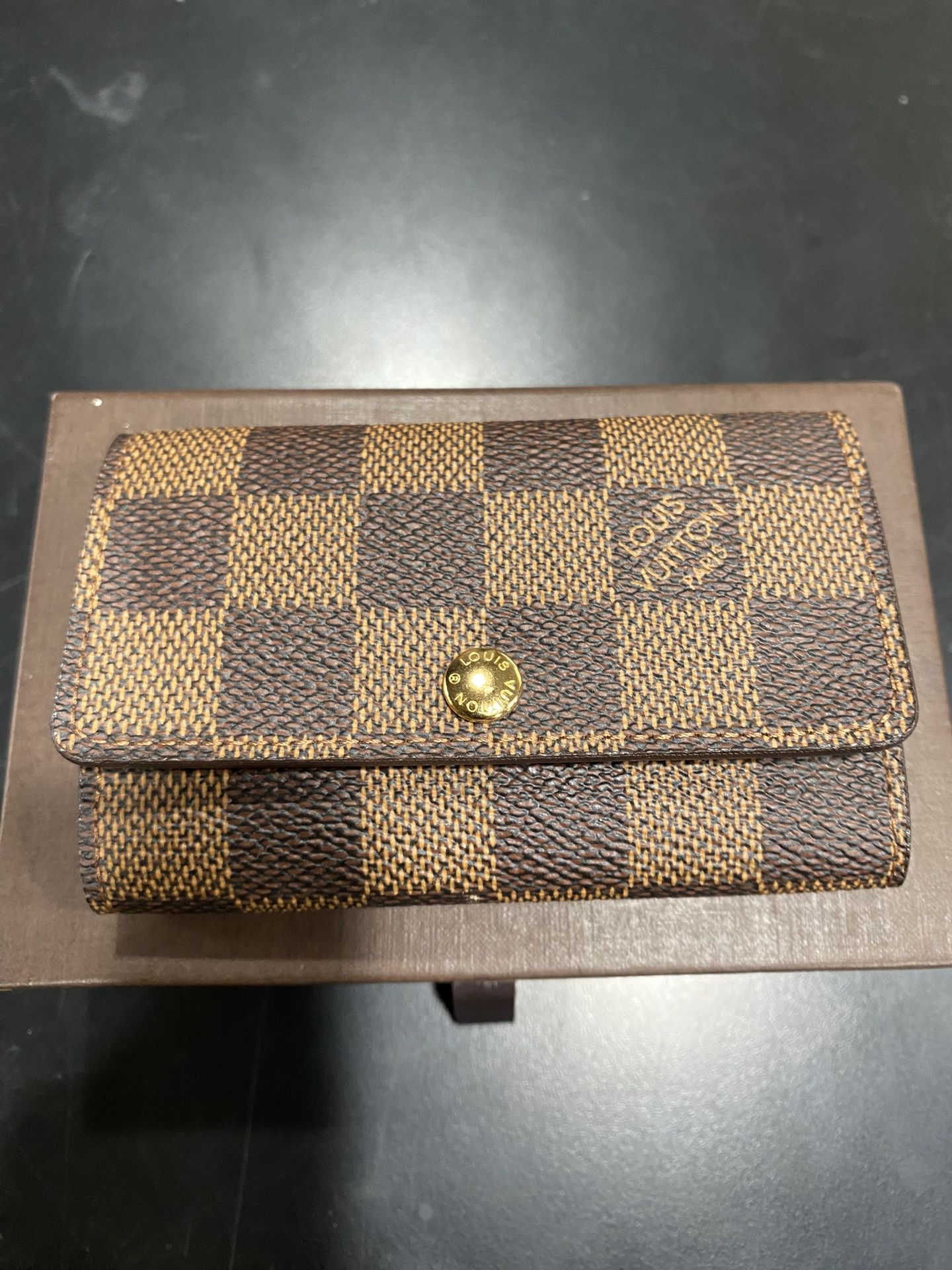 Louis Vuitton Wallet Damier Ebene Key Holder 