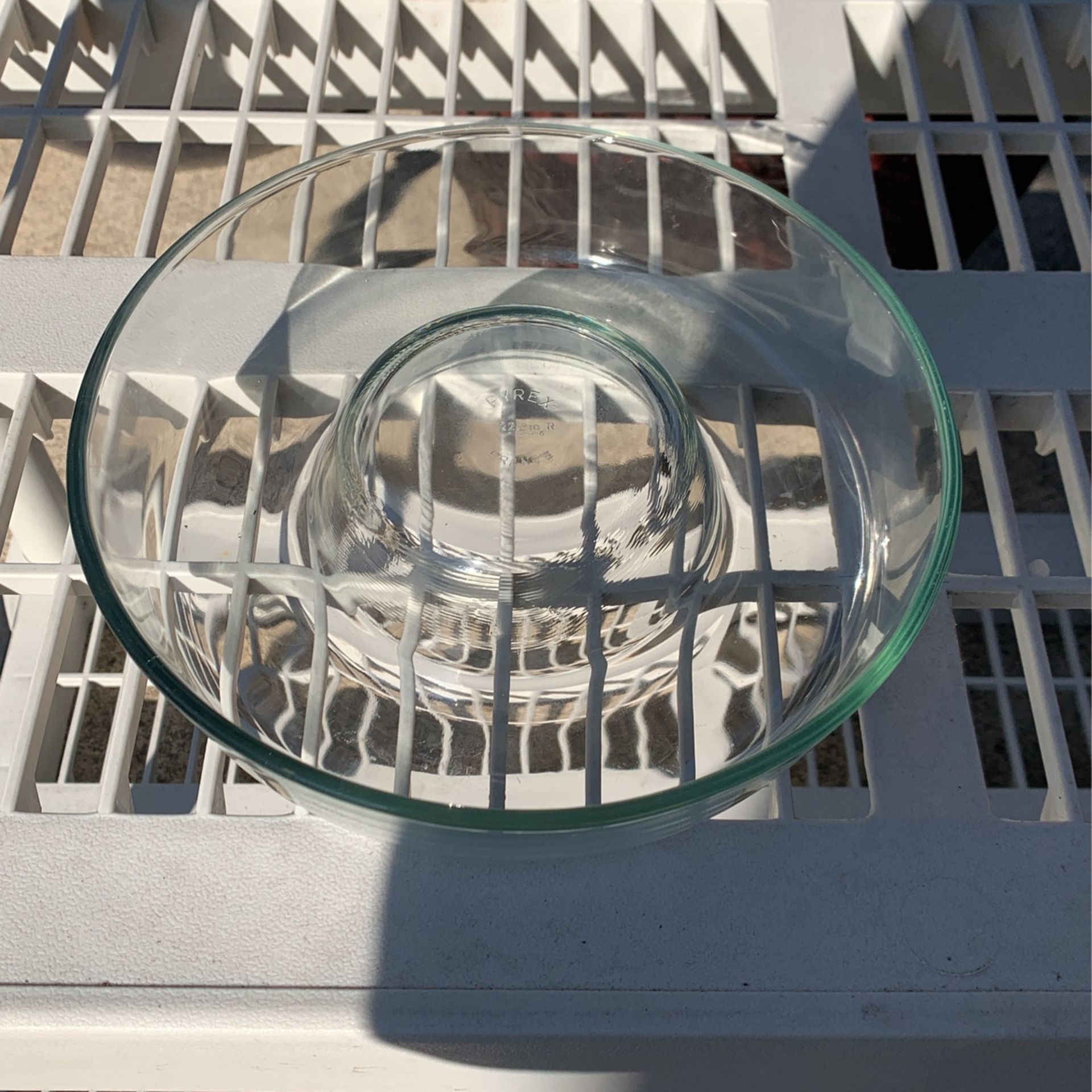 Vintage Glass Pyrex 22cm Jello Mold/Bundt Baking Dish