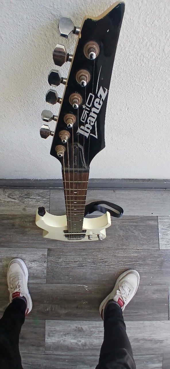 Gio Ibanze Guitar
