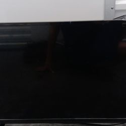 32in FLATSCREEN SMART TV W REMOTE