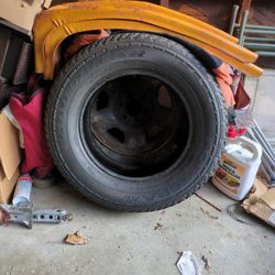 P244 65R17 Good Year Tire