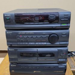 SONY HCD-D560 Compact Disc Deck Receiver, 5-CD Changer, & Dual Cassette Tape Deck. No remote control and no speakers.