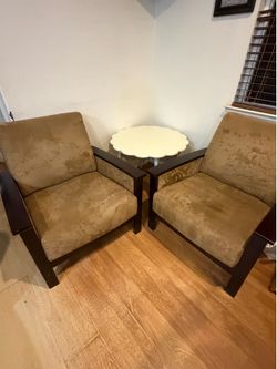 Comfort chairs & table