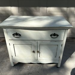 Antique  wash basin nightstand storage dresser. Distressed antique white oak from the early 1900s. No cracks or dents or scratches just natural, beaut
