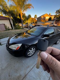 Car keys/llaves de autos/key fobs