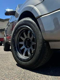 17x9 Wheels and Tires 265/70/17