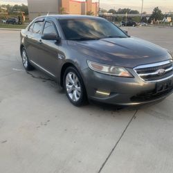 2011 Ford Taurus