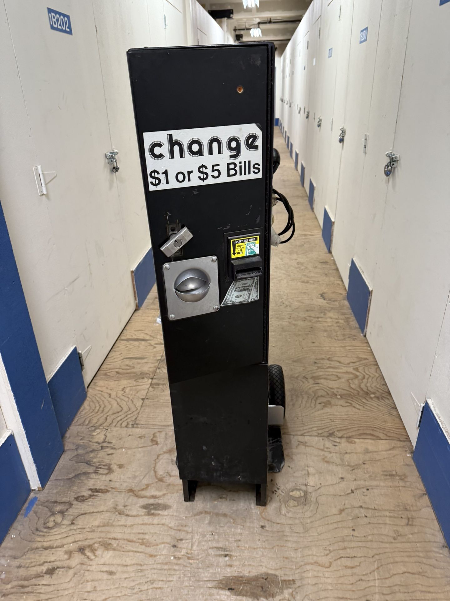 Rowe Change Machine