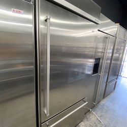 Kitchen Aid Built In Bottom Freezer 36” Refrigerator Ice Maker