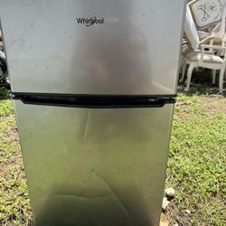 Small Refrigerator $100