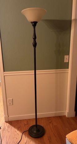 Floor lamp