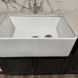 Farm house white sink