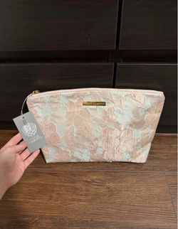 New! Vince Camuto make up bag