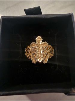 Gold nugget ring