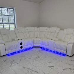 Brand New Power Reclining Sectional Sofa / Sofa Seccional Reclinable Nuevo a Estrenar … Fast 🚚