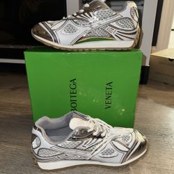 Bottega Veneta Orbit Sneakers Women’s 10,euro 42