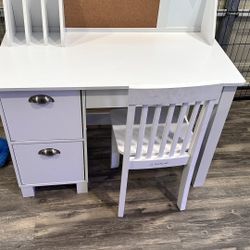 Children’s Wooden study desk With Hutch And chair