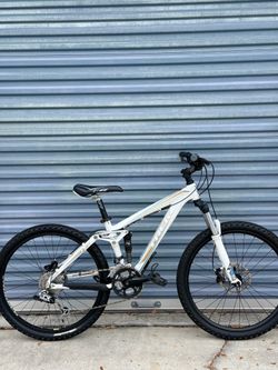 Trek EVO 5 Full Suspension Mountain Bike 26”