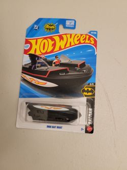 Hot Wheels 1966 Bat Boat Batman Series