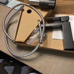 Brand New Still In Box Bathroom Facet 