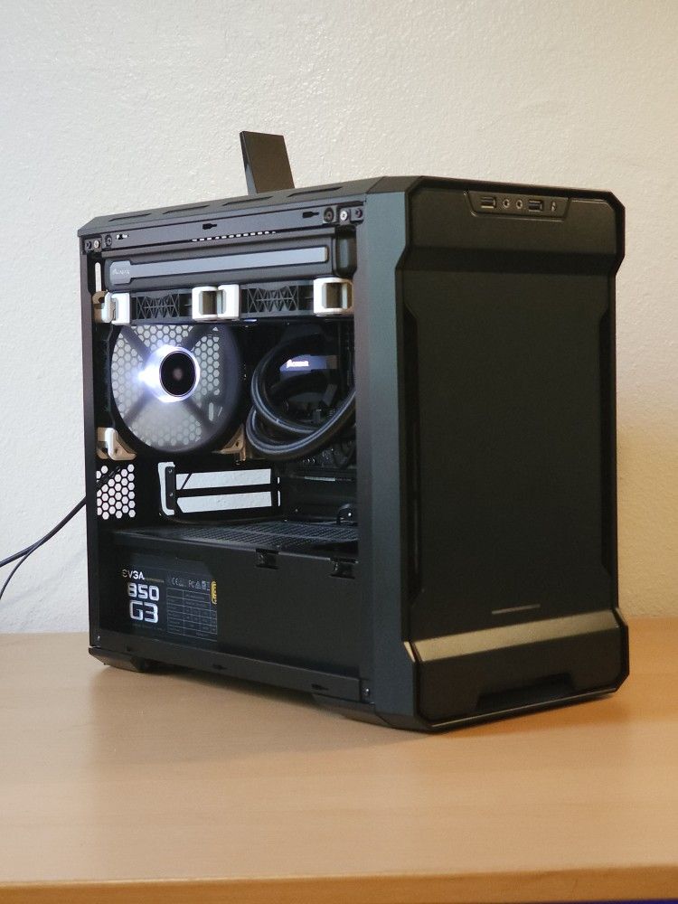 i7 ITX Desktop | 16GB DDR4 | Liquid Cooled | SSD | No GPU