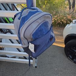 DOG/CAT BACKPACK CARRIER BRAND NEW