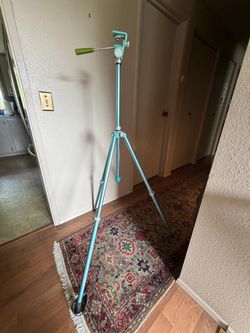 Vintage Graflex Safe-Lock No. 8094 Tripod