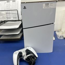 PS5 Slim 