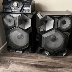 Samsung Bluetooth Floor Speakers
