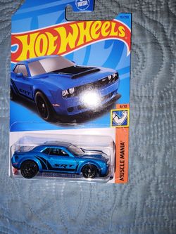Hot Wheels Dodge Challenger SRT Muscle Mania